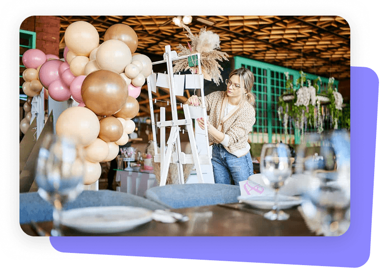 Event planner setting up a venue with Spacestack